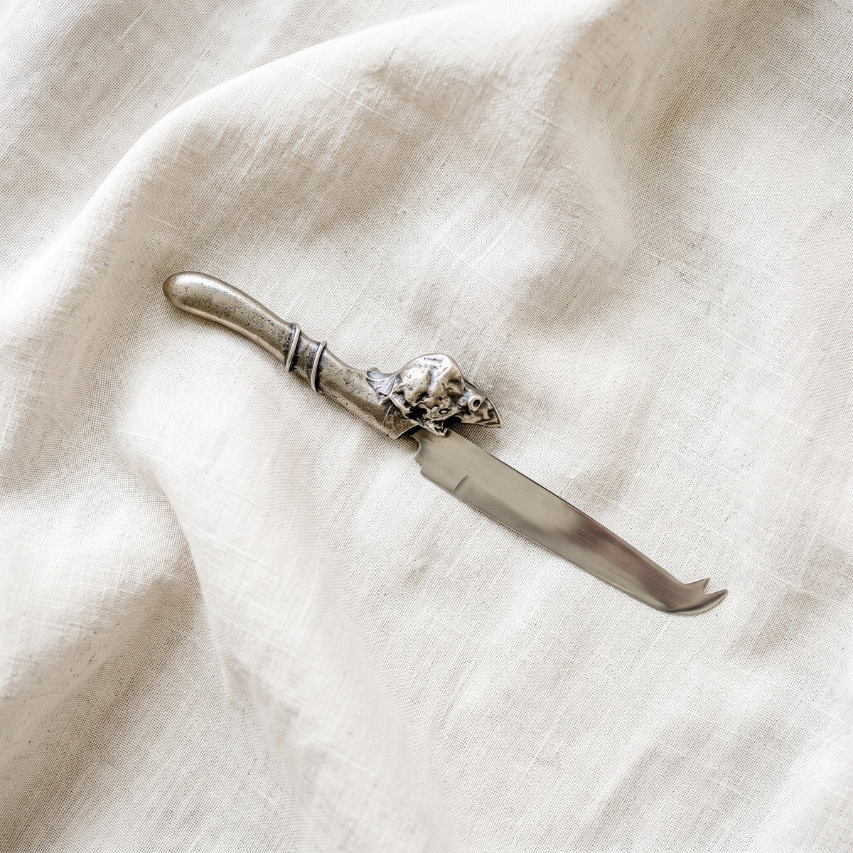 Metal Cheese Knife FIONA Mouse
